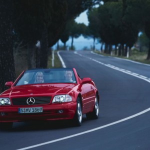 Rabljen Mercedes SL napake težave okvare vpoklici