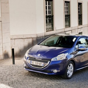 Peugeot 208 rabljen napake težave okvare vpoklici