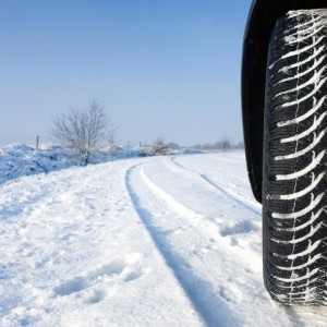 Test celoletnih pnevmatik. Vir. Motorevija
