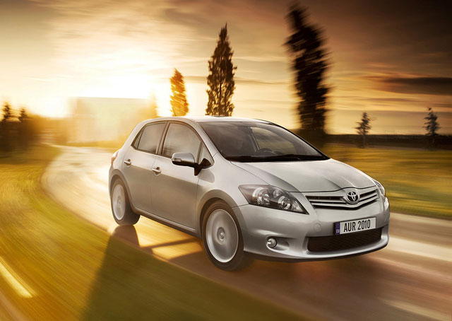 Toyota Auris napake težave okvare vpoklici