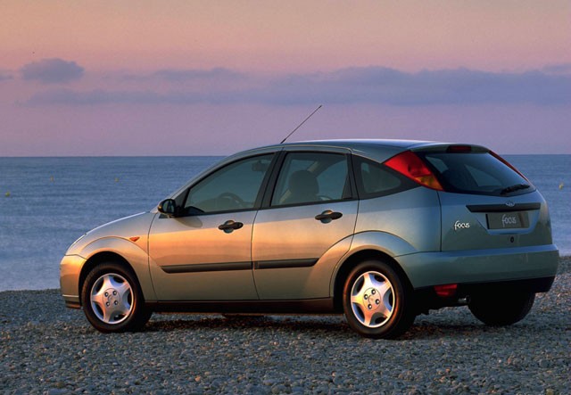 Ford Focus, pregled napak, problemov, težav in vpoklicev