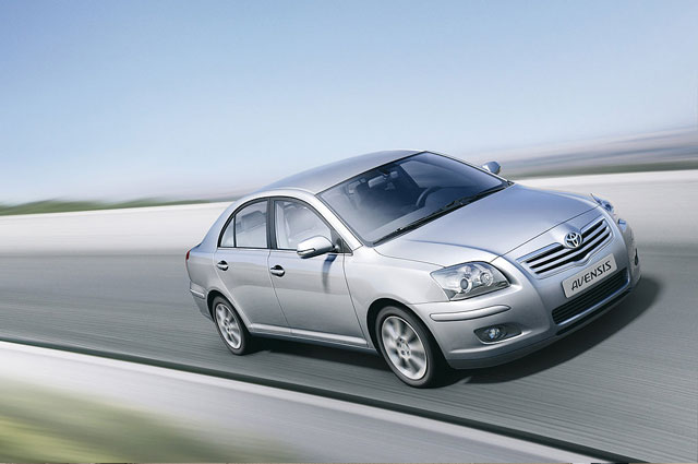 toyota avensis - pregled napak, težav, okvar, problemov in vpoklicev