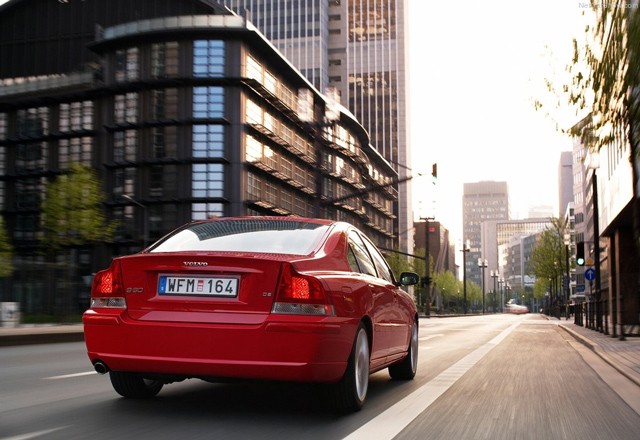 Volvo S60, pregled težav, okvar, napak in vpoklicev